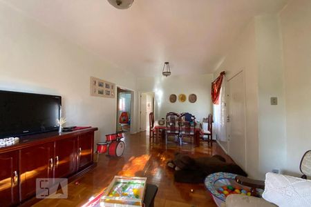 Casa à venda com 260m², 3 quartos e 2 vagas Casa à venda com 260m², 3 quartos e 2 vagasSala 2