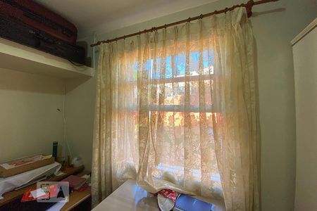 Casa à venda com 260m², 3 quartos e 2 vagas Casa à venda com 260m², 3 quartos e 2 vagasJanela do Quarto 1