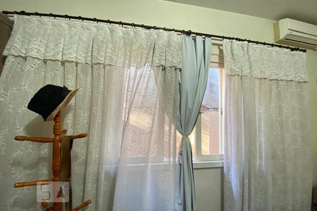 Casa à venda com 260m², 3 quartos e 2 vagas Casa à venda com 260m², 3 quartos e 2 vagasJanela do Quarto 3