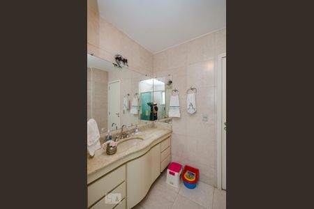 Apartamento à venda com 170m², 4 quartos e 2 vagasBanheiro Social