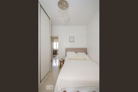 Apartamento à venda com 170m², 4 quartos e 2 vagasQuarto 4