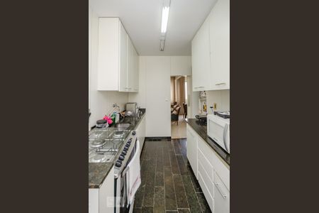 Apartamento à venda com 170m², 4 quartos e 2 vagasCozinha