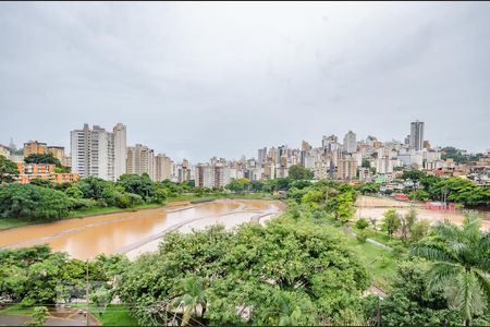 Apartamento à venda com 170m², 4 quartos e 2 vagasVaranda da Suíte e Quarto 2