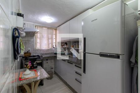 Casa à venda com 242m², 6 quartos e 1 vaga Casa à venda com 242m², 6 quartos e 1 vagaCozinha 1º Andar