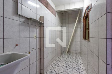 Casa à venda com 242m², 6 quartos e 1 vaga Casa à venda com 242m², 6 quartos e 1 vagaÁrea de Serviço 3º Andar