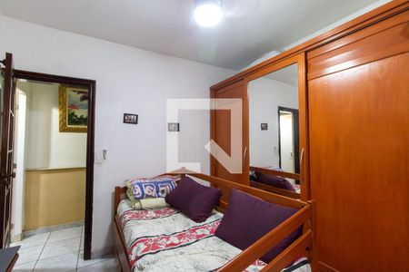 Casa à venda com 242m², 6 quartos e 1 vaga Casa à venda com 242m², 6 quartos e 1 vagaSuíte 1 2º Andar