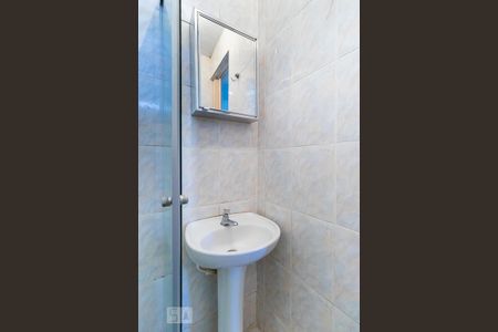 Studio para alugar com 30m², 1 quarto e sem vaga Studio para alugar com 30m², 1 quarto e sem vagaBanheiro