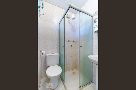 Studio para alugar com 30m², 1 quarto e sem vaga Studio para alugar com 30m², 1 quarto e sem vagaBanheiro