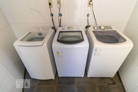 Studio para alugar com 30m², 1 quarto e sem vaga Studio para alugar com 30m², 1 quarto e sem vagaÁrea comum - Lavanderia