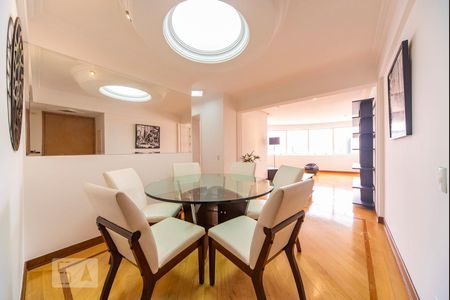 Sala de apartamento para alugar com 2 quartos, 75m² em Jardim Bela Vista, Santo André