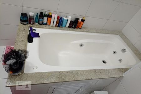 Apartamento à venda com 150m², 3 quartos e 2 vagas Apartamento à venda com 150m², 3 quartos e 2 vagasBanheiro da Suíte 3