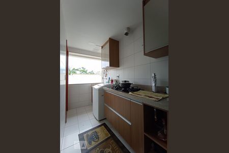 Apartamento à venda com 150m², 3 quartos e 2 vagas Apartamento à venda com 150m², 3 quartos e 2 vagasCozinha e Área de Serviço