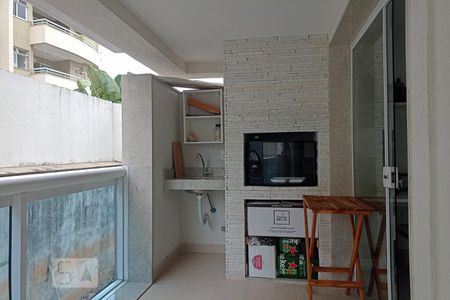 Apartamento à venda com 150m², 3 quartos e 2 vagas Apartamento à venda com 150m², 3 quartos e 2 vagasVaranda gourmet