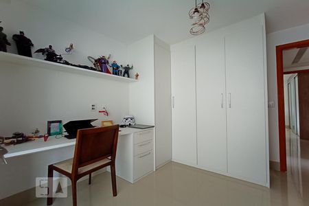 Apartamento à venda com 150m², 3 quartos e 2 vagas Apartamento à venda com 150m², 3 quartos e 2 vagasQuarto 2 - Armários