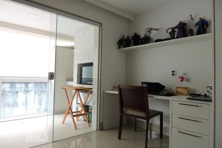 Apartamento à venda com 150m², 3 quartos e 2 vagasQuarto 2