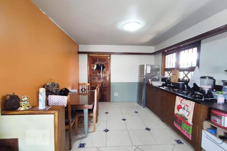 Casa à venda com 90m², 3 quartos e 2 vagas Casa à venda com 90m², 3 quartos e 2 vagasCozinha