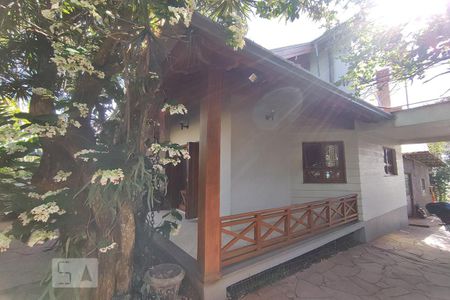 Casa à venda com 90m², 3 quartos e 2 vagas Casa à venda com 90m², 3 quartos e 2 vagasPátio