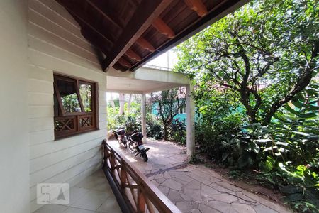 Casa à venda com 90m², 3 quartos e 2 vagas Casa à venda com 90m², 3 quartos e 2 vagasPátio