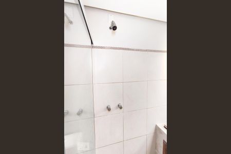 Casa à venda com 90m², 3 quartos e 2 vagas Casa à venda com 90m², 3 quartos e 2 vagasBanheiro