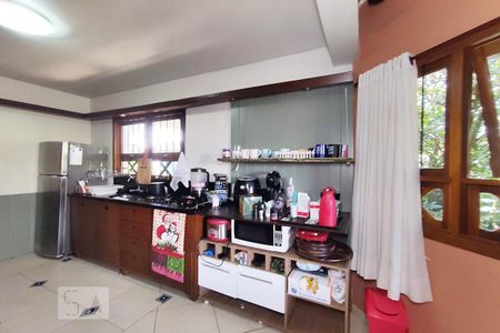 Casa à venda com 90m², 3 quartos e 2 vagas Casa à venda com 90m², 3 quartos e 2 vagasCozinha