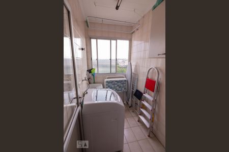 Apartamento à venda com 60m², 2 quartos e 1 vaga Apartamento à venda com 60m², 2 quartos e 1 vagaLavanderia