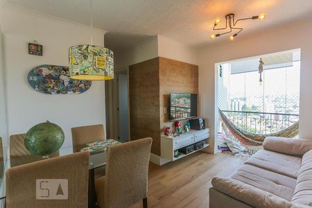 Sala de Estar de apartamento à venda com 2 quartos, 47m² em Jardim Celeste, São Paulo