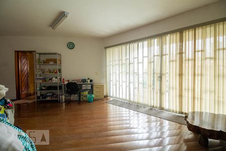 Casa de condomínio à venda com 410m², 4 quartos e 4 vagasSala 3