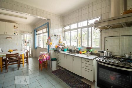 Casa de condomínio à venda com 410m², 4 quartos e 4 vagasCozinha 