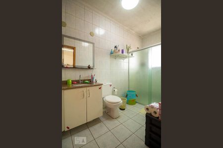 Casa de condomínio à venda com 410m², 4 quartos e 4 vagasBanheiro da Suíte 3