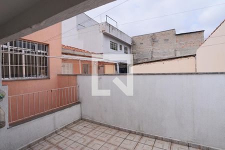 Casa à venda com 320m², 4 quartos e 3 vagas Casa à venda com 320m², 4 quartos e 3 vagasQuintal