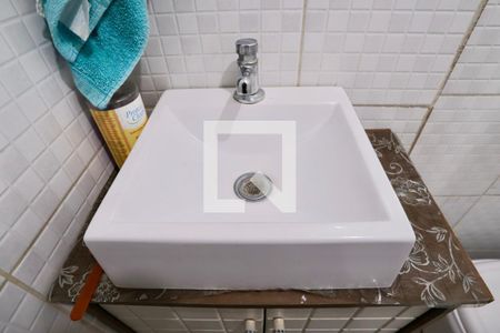 Casa à venda com 320m², 4 quartos e 3 vagas Casa à venda com 320m², 4 quartos e 3 vagasBanheiro