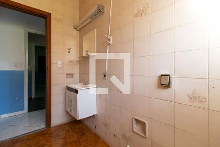 Casa à venda com 500m², 4 quartos e 6 vagas Casa à venda com 500m², 4 quartos e 6 vagasBanheiro da suíte 2