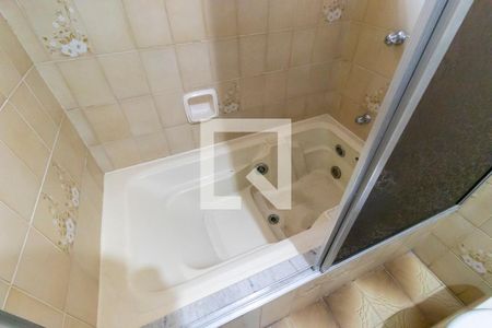 Casa à venda com 500m², 4 quartos e 6 vagas Casa à venda com 500m², 4 quartos e 6 vagasBanheiro social