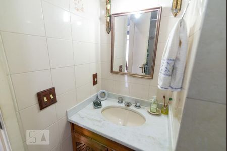Apartamento à venda com 141m², 3 quartos e 1 vaga Apartamento à venda com 141m², 3 quartos e 1 vagaBanheiro 1