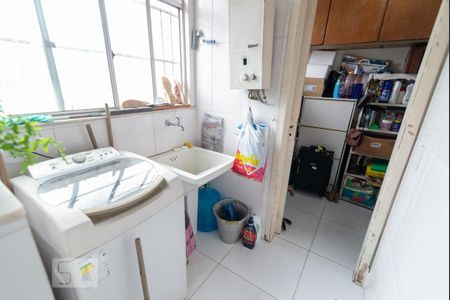 Apartamento à venda com 141m², 3 quartos e 1 vaga Apartamento à venda com 141m², 3 quartos e 1 vagaÁrea de Serviço