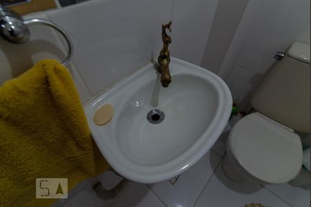 Apartamento à venda com 141m², 3 quartos e 1 vaga Apartamento à venda com 141m², 3 quartos e 1 vagaBanheiro de Serviço