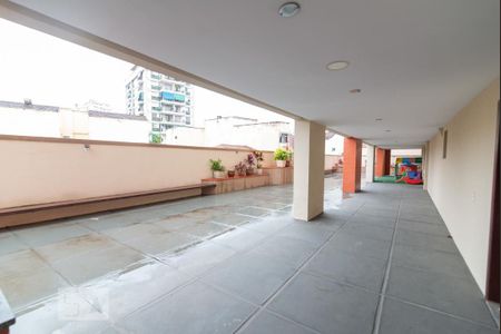 Apartamento à venda com 141m², 3 quartos e 1 vaga Apartamento à venda com 141m², 3 quartos e 1 vagaÁrea Comum - Playground