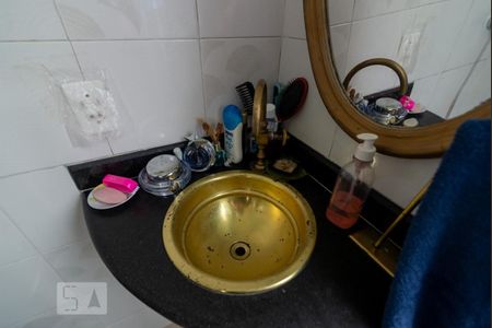 Apartamento à venda com 141m², 3 quartos e 1 vaga Apartamento à venda com 141m², 3 quartos e 1 vagaBanheiro 2