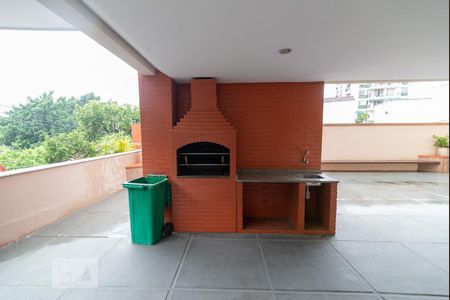 Apartamento à venda com 141m², 3 quartos e 1 vaga Apartamento à venda com 141m², 3 quartos e 1 vagaÁrea comum - Churrasqueira