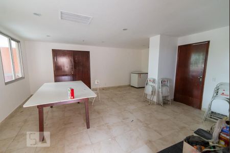 Apartamento à venda com 141m², 3 quartos e 1 vaga Apartamento à venda com 141m², 3 quartos e 1 vagaÁrea comum - Salão de festas