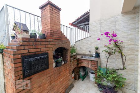 Apartamento à venda com 141m², 3 quartos e 1 vaga Apartamento à venda com 141m², 3 quartos e 1 vagaChurrasqueira