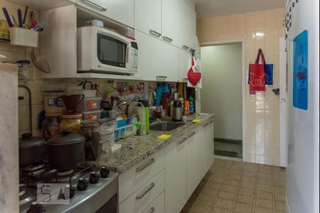 Apartamento à venda com 80m², 2 quartos e 1 vaga Apartamento à venda com 80m², 2 quartos e 1 vagaCozinha