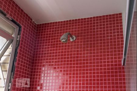 Apartamento à venda com 80m², 2 quartos e 1 vaga Apartamento à venda com 80m², 2 quartos e 1 vagaBanheiro social