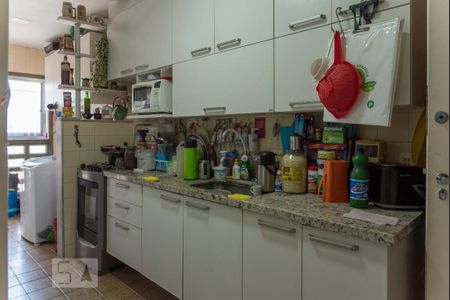 Apartamento à venda com 80m², 2 quartos e 1 vaga Apartamento à venda com 80m², 2 quartos e 1 vagaCozinha