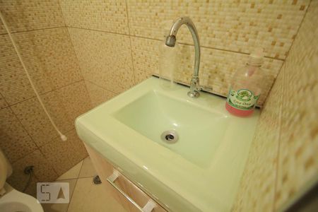 Casa à venda com 151m², 4 quartos e 2 vagas Casa à venda com 151m², 4 quartos e 2 vagasbanheiro de serviço