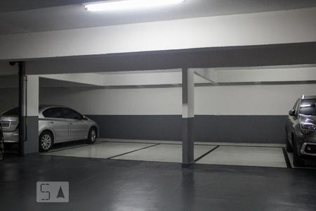 Apartamento à venda com 156m², 3 quartos e 2 vagas Apartamento à venda com 156m², 3 quartos e 2 vagasGaragem