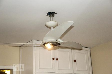 Apartamento à venda com 156m², 3 quartos e 2 vagas Apartamento à venda com 156m², 3 quartos e 2 vagasSuíte 1