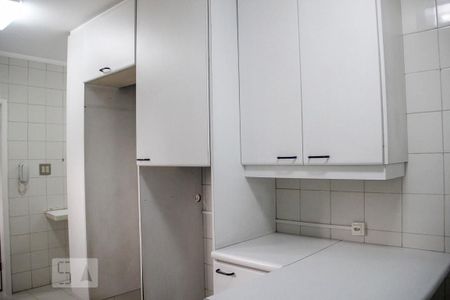 Apartamento à venda com 156m², 3 quartos e 2 vagas Apartamento à venda com 156m², 3 quartos e 2 vagasCozinha