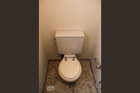 Apartamento à venda com 156m², 3 quartos e 2 vagas Apartamento à venda com 156m², 3 quartos e 2 vagasLavabo