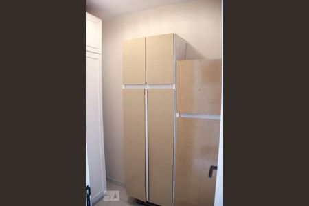 Apartamento à venda com 156m², 3 quartos e 2 vagas Apartamento à venda com 156m², 3 quartos e 2 vagasDepósito